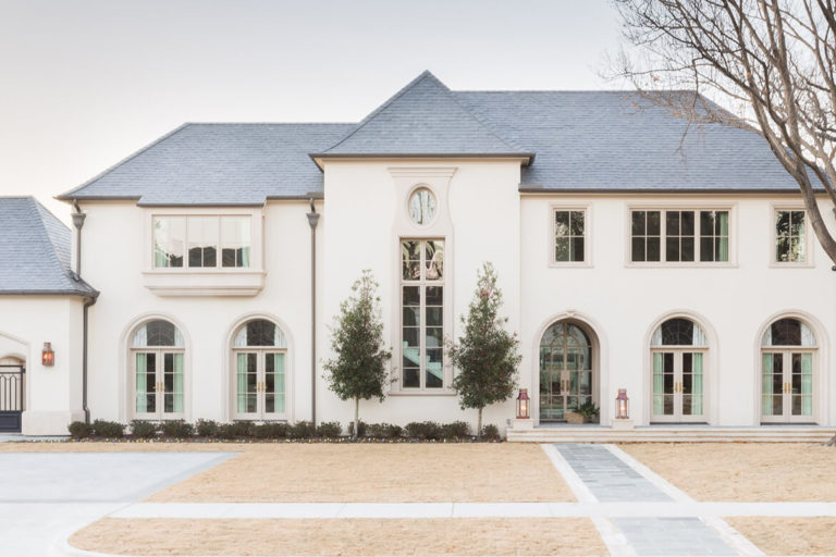 By Project Tatum Brown Custom Homes (Dallas, Texas)